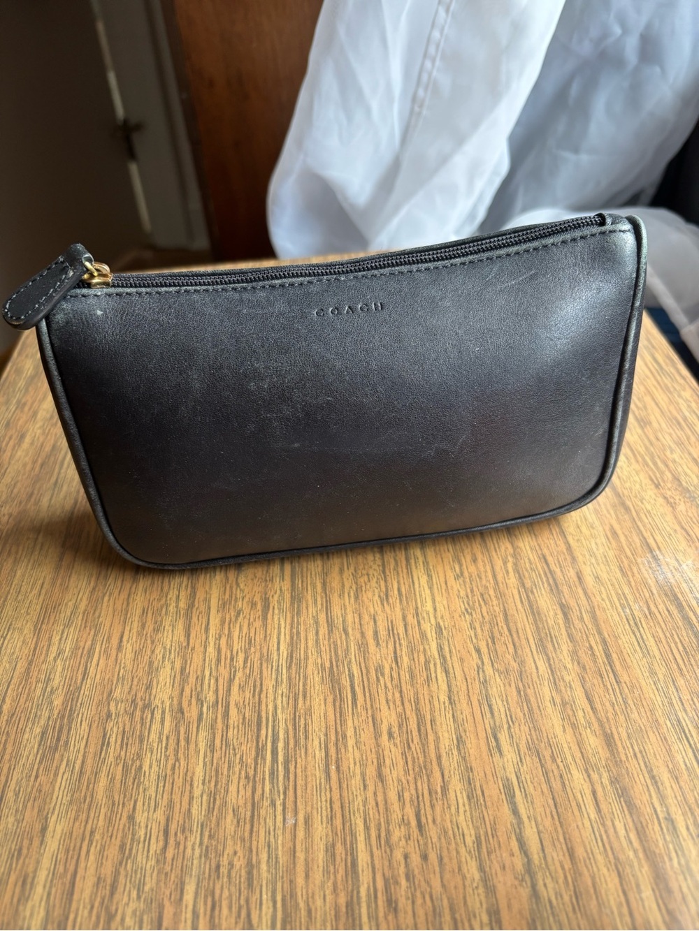 COACH vintage 90’s chunky cosmetic Black Leather Zip Pouch